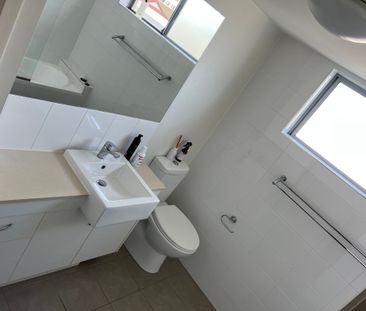 Upper Mount Gravatt - Photo 5