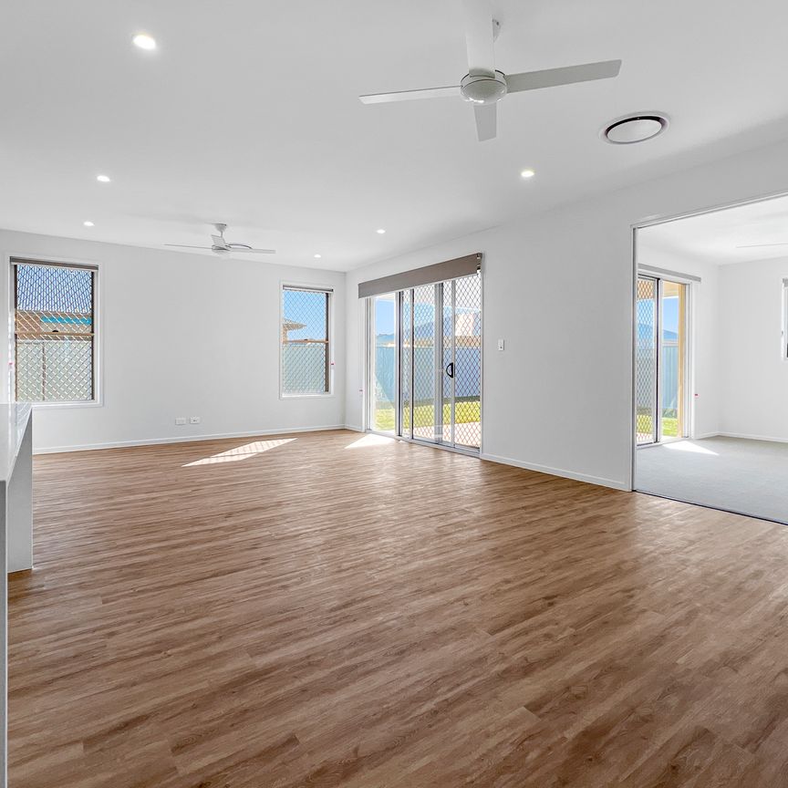 24 Mataranka Circuit, - Photo 1