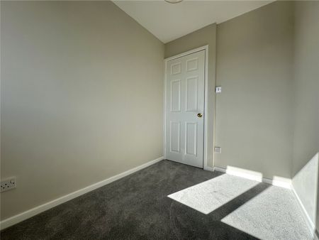 28, Stonegate Lane, Meanwood, Leeds, West Yorkshire, LS7 2TJ - Photo 5