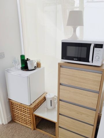 Studio Flat, Brenthouse Road, E9 - Photo 2