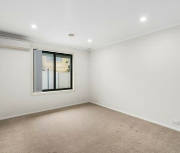 Family Home In Heart Of Bruce - Photo 2