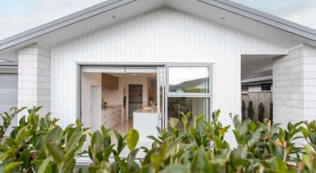 Lakes easy care living - Photo 1