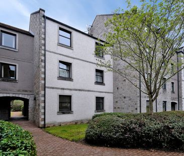 10 Craigieburn Park, AB15 7SG, Aberdeen - Photo 2