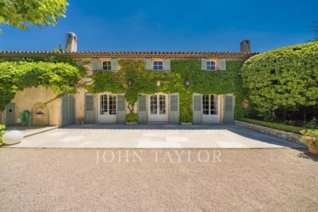 Maison à louer Mougins, Cote d'Azur, France8 500 EUR / Mois - Photo 5