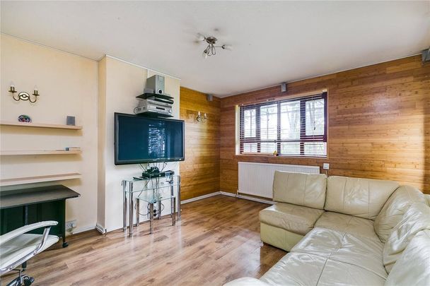 3 bedroom flat to rent - Photo 1