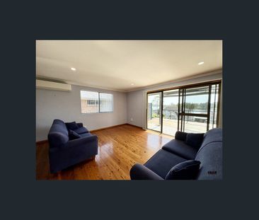 BEAUTIFUL THREE BEDROOM HOME WITH WATERVIEWS - Photo 6