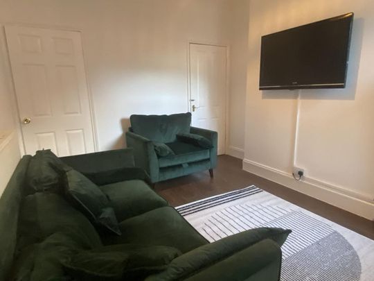 3 bedroom terraced house to rent - Photo 1