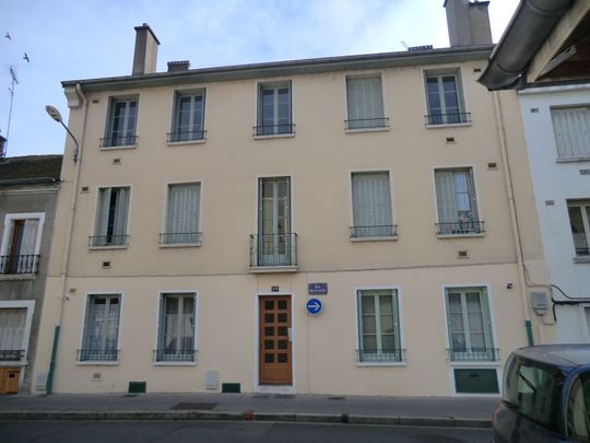 Location Appartement 2 pièces 34m² CHALON SUR SAONE 71100 - Photo 1