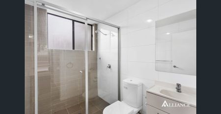 MODERN ONE BEDROOM APARTMENT WITH HUGE COURTYARD - Photo 5