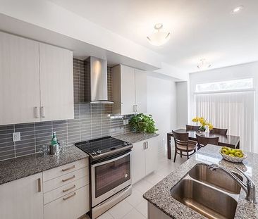 For Lease - 204 Bennett Street, Newmarket, Ontario - Photo 6