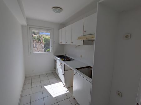 Location Appartement 3 pièces 63m² COLLIOURE 66190 - Photo 3