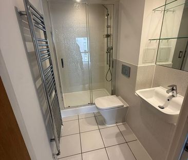 2 Bed Flat, Centenary Plaza, SO19 - Photo 4