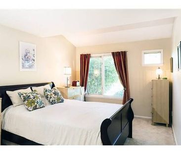 1513 Bowser Avenue North Vancouver BC Canada - V7P 2Z7 - Photo 5