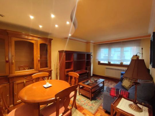 Alquiler de piso en Avenida de Portugal, 25 - Photo 1