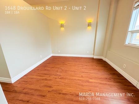 NEWLY RENOVATED 1-BEDROOM/1-BATH MAIN FLOOR SUITE +HYDRO - Photo 3