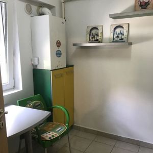 Garsoniera in zona Romana - Fotografie 3