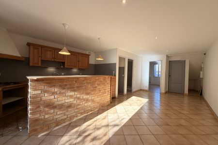 T2 BARRIERE DE BEGLES - Photo 4