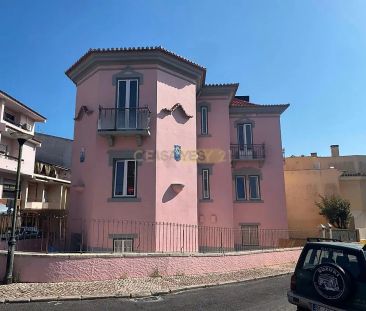 Apartment T2 in Carcavelos e Parede, Cascais - Photo 3