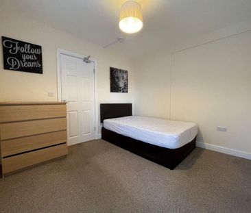1 bedroom house of multiple occupation to rent - Photo 2