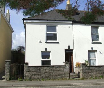 Terraced House to rent on - Photo 1