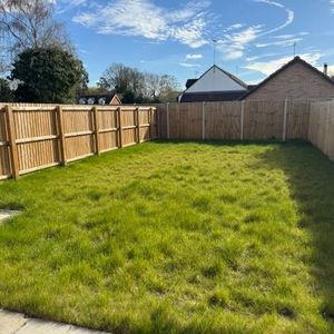 2 bedroom semi-detached house to rent - Photo 2