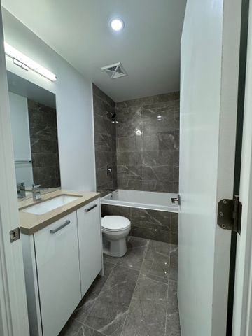 For Lease - 284 King Street Unit# 2306, Toronto, Ontario - Photo 3