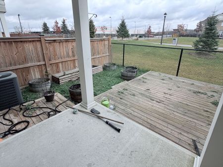 For Lease - 7 Webb Street, Bradford West Gwillimbury, Ontario - Photo 4