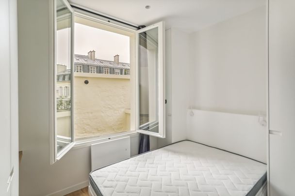 Location Appartement Paris 7 2 Pièces 35 m² - Photo 1