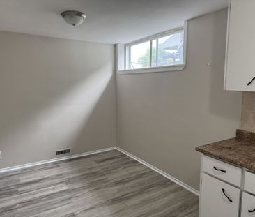 For Lease - 263 Hullmar Drive, Toronto, Ontario - Photo 4