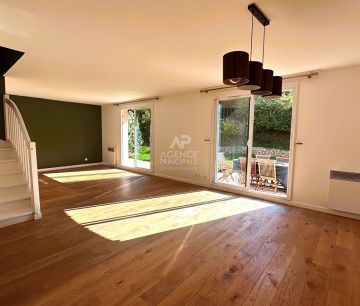 Maison • Saint-Germain-en-Laye - Photo 2