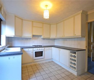 Well presented mid terrace 3 bedroom house to rent in Cambridge wit... - Photo 5