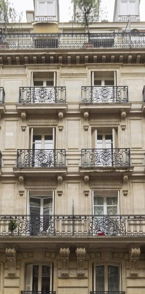 location Appartement T7 DE 234.6m² À PARIS - Photo 1