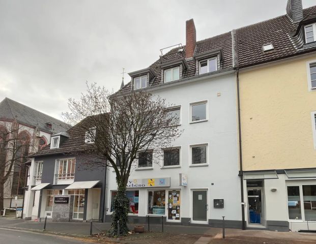 Charmante 2-Zimmer-Wohnung mit Balkon im Zentrum von Siegburg - Photo 1