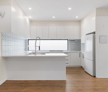 Modern townhouse in prime location - Photo 6