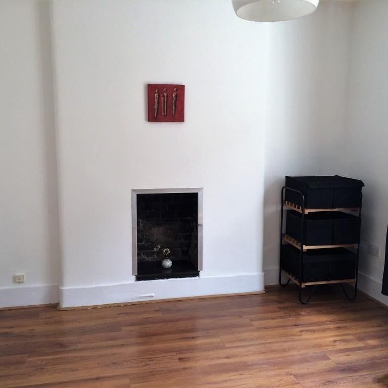 1 Bed Flat, Old Kent Road, SE1 - Photo 1