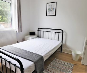 3 bedroom terraced house to rent - Photo 6