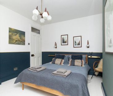 3 bedroom flat to rent - Photo 6