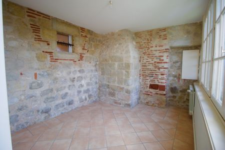 Location Appartement 2 pièces 66m² - Photo 5