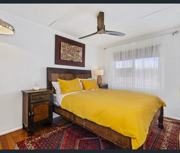 Central & Convenient FURNISHED 1-Bedroom Unit – 300m walk to the Br... - Photo 4