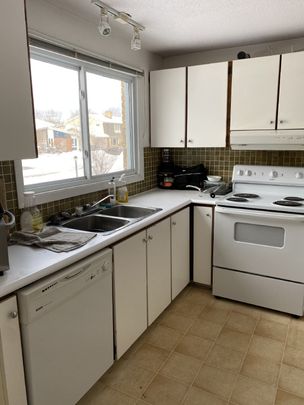 8 Foxmeadow Lane - Room 5 - Photo 1