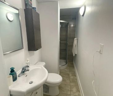 75 Bartlett Avenue #Main - Photo 4