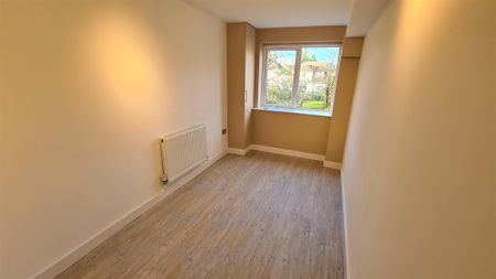 2 bed flat to rent in Stonegrove, Edgware, HA8 - Photo 3