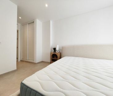 Luxury Apartment for rent in Marbella, Andalusia - Photo 4