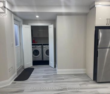 18 OBSERVATORY CRESCENT - Photo 1