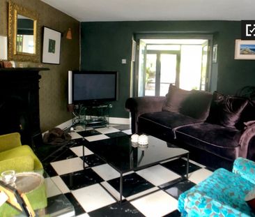 Large room in 3-bedroom house in Howth, Dublin - Photo 2