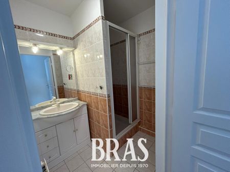 Location Appartement 4 pièces 107m² VANNES 56000 - Photo 5