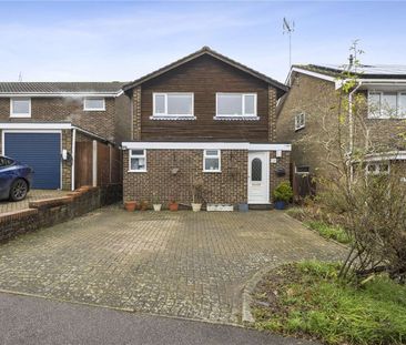 Fantastic four bedroom detached family home with garage and off str... - Photo 2