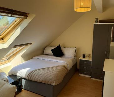 6 bedroom semi-detached house to rent - Photo 6