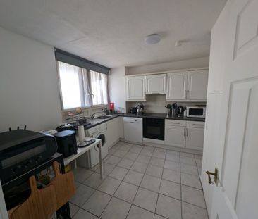 3 Bed Maisonette, Commercial Court, G5 - Photo 5