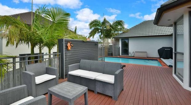 Immaculate Family Home - Photo 1